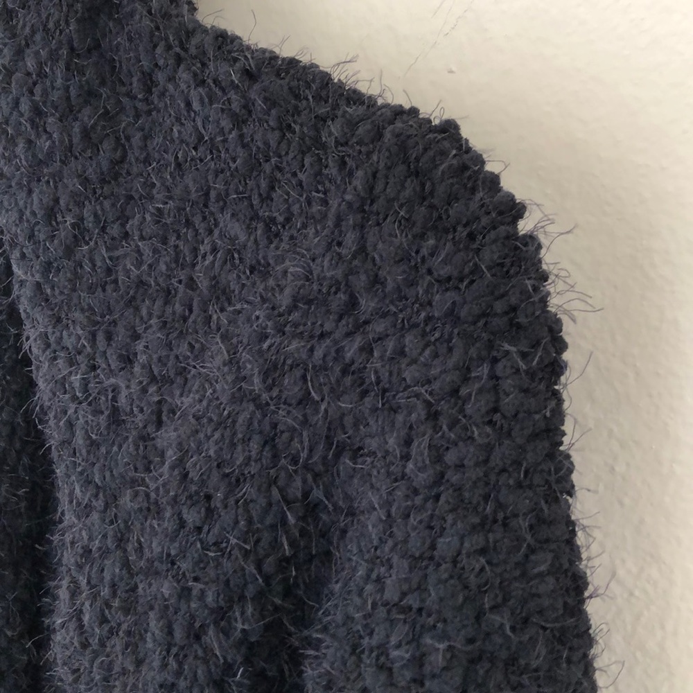 ❤️SOLD❤️Super Soft Black Fuzzy Cardigan - Picture 6 of 7